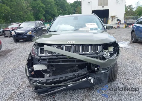 2018 Jeep Compass Limited 4X4 from USA, damaged, VIN 3C4NJDCB7JT372964